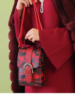 حقيبة شيك مستوردة من تركيا باللون الأحمر